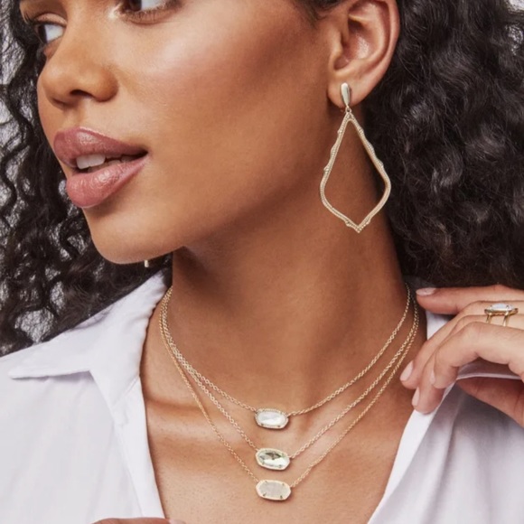 KENDRA SCOTT Gold Elisa White Pearl Necklace - Picture 4 of 5